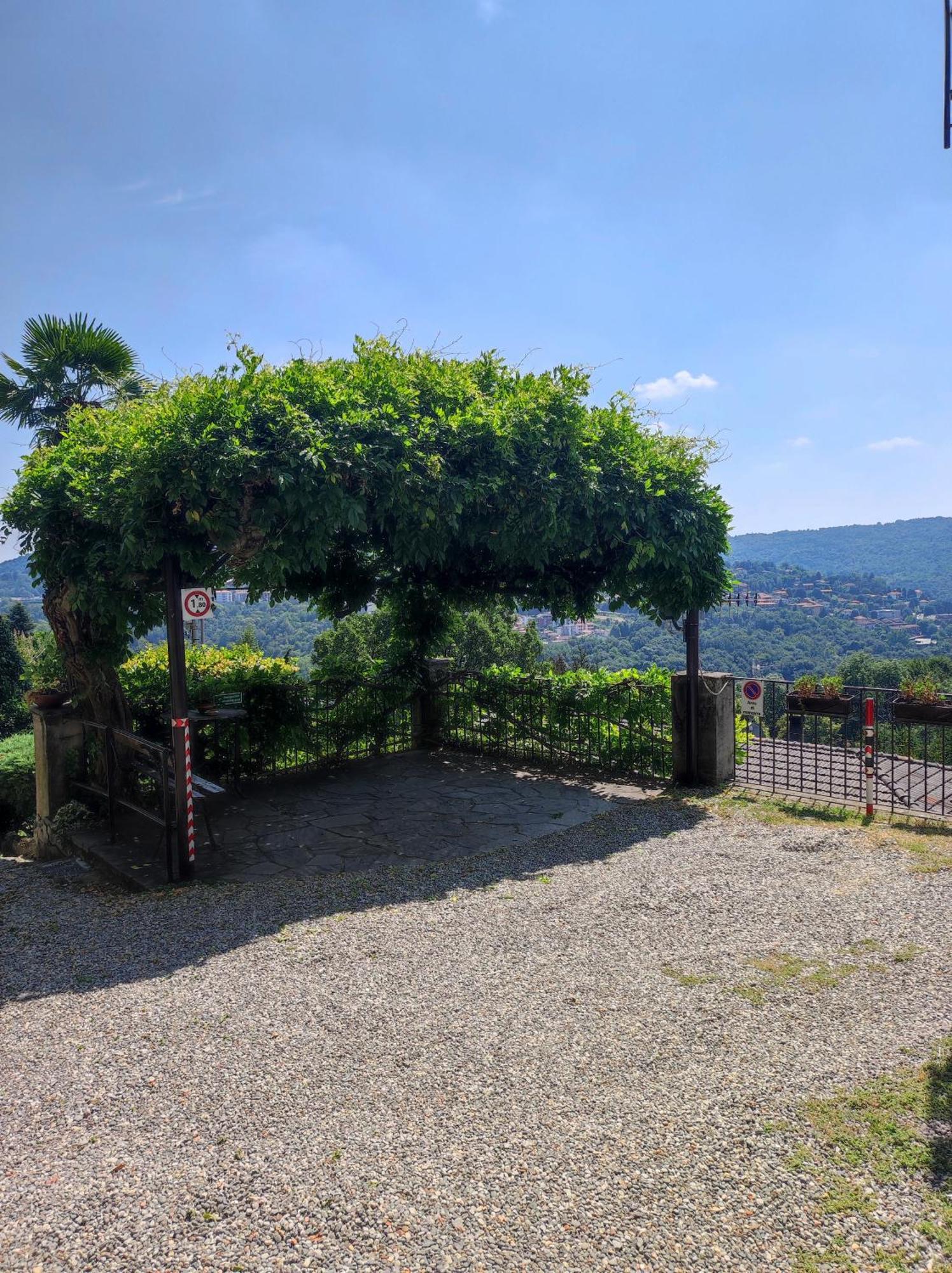 Villa Antonella, App. Vittoria Tavernerio Exterior photo