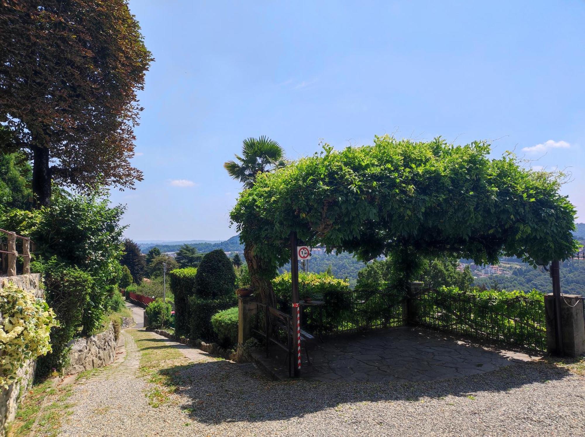 Villa Antonella, App. Vittoria Tavernerio Exterior photo